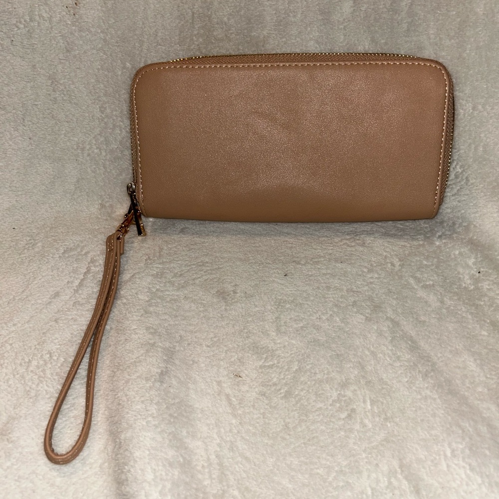 Elegant Tan Women's Wristlet